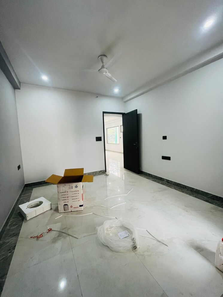 Room, sector 38 2 Bedroom 1480 Sq.Ft. Builder Floor In Sector 38 Gurgaon 9142716