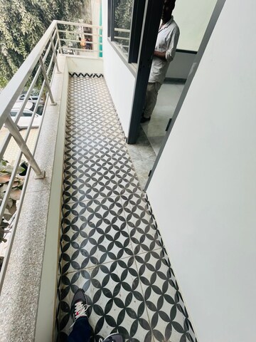 Balcony in 2 BHK Builder Floor at Sector 38 – for Rent