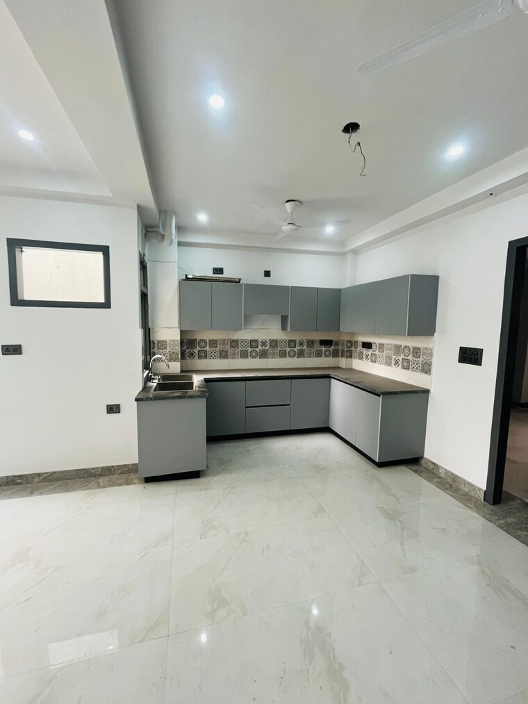 Room, sector 38 2 Bedroom 1480 Sq.Ft. Builder Floor In Sector 38 Gurgaon 9142716