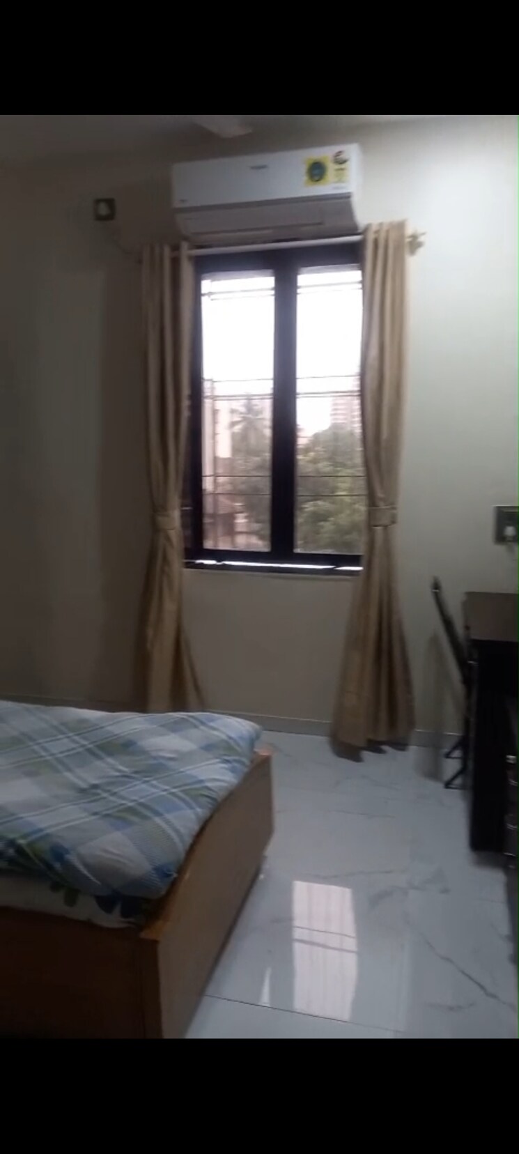 Room, jasdanwala-building 1 Bedroom 450 Sq.Ft. Apartment In Bhuleshwar Mumbai 9142727