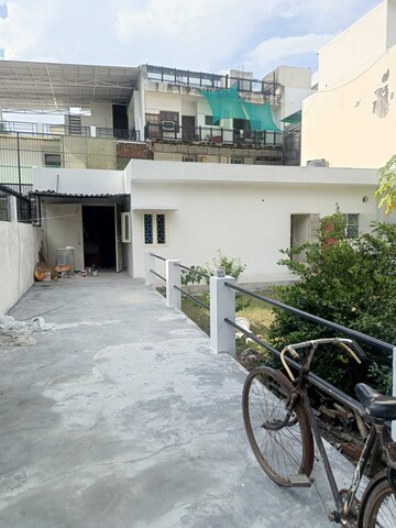 1 BHK Independent House For Rent in Sector 36