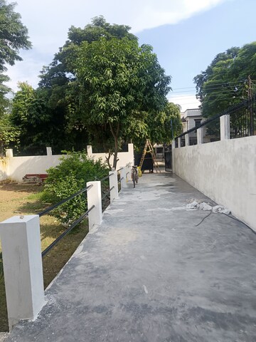 Balcony in 1 BHK Independent House at Sector 36 – for Rent
