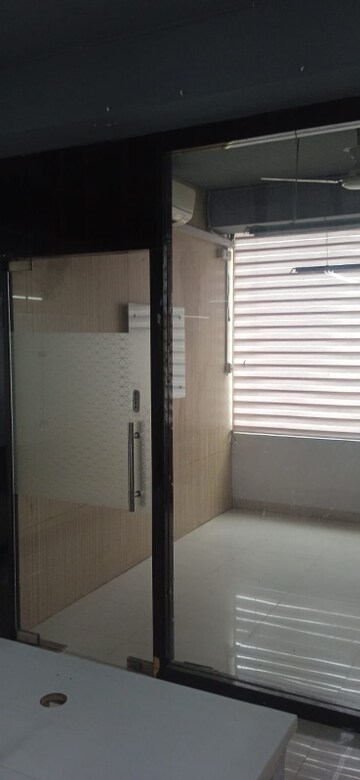 Room in  Office Space at Mahavir Enclave 1 – for Rent