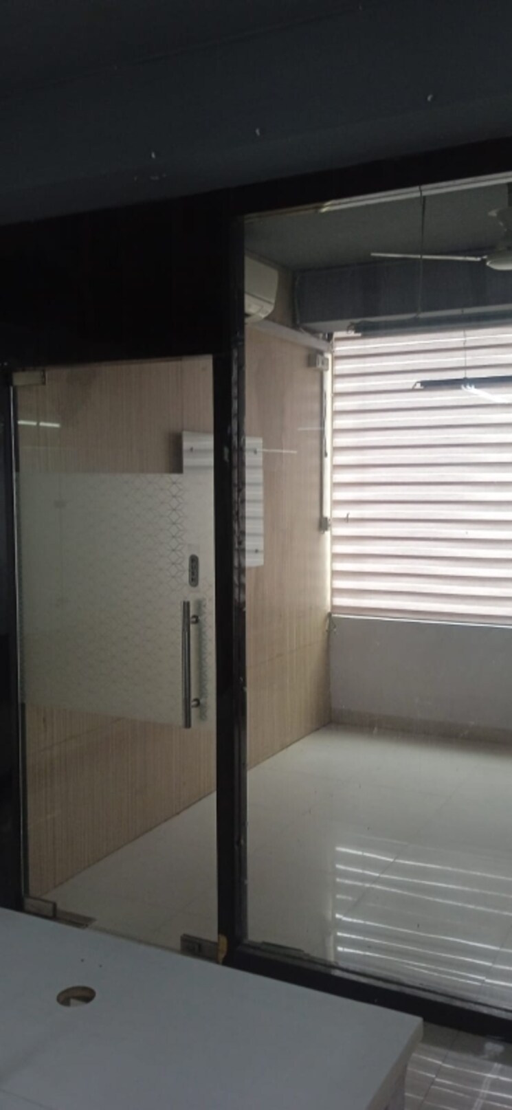 Room, mahavir enclave 1 Commercial Office Space 200 Sq.Ft. In Mahavir Enclave 1 Delhi 9142753