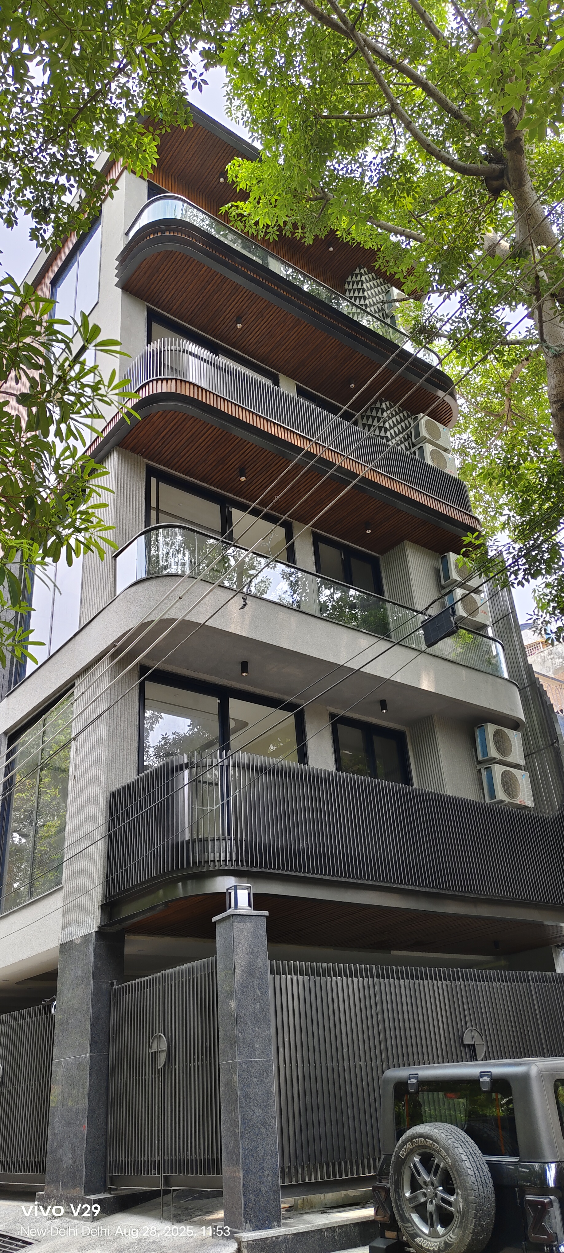 4 BHK + Servant Room Builder Floor For Rent in Brand New Floor 