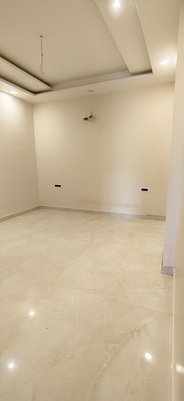 Room in 4 BHK Villa at Ashadeep Green Valley, Shri Kishanpura – for Sale