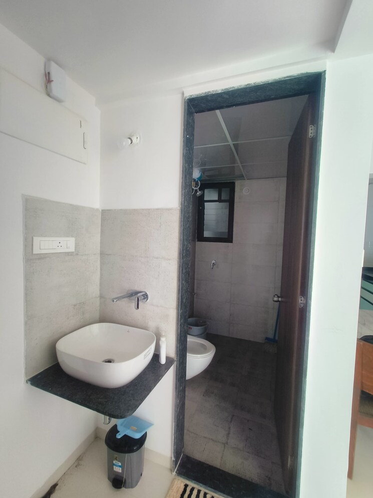 Bathroom, bhaktamar-residency 2 Bedroom 750 Sq.Ft. Apartment In Wadgaon Sheri Pune 9142829