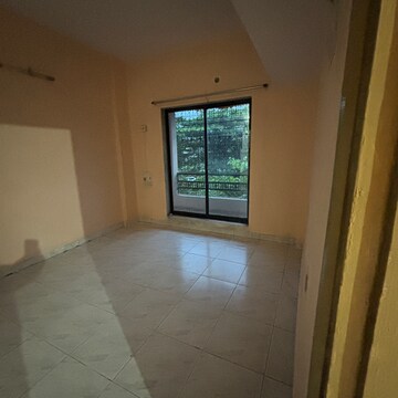 Room in 2 BHK Apartment at Sai Plaza CHS, Panvel Sector 15a – for Rent