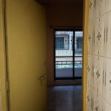 Room in 2 BHK Apartment at Sai Plaza CHS, Panvel Sector 15a – for Rent