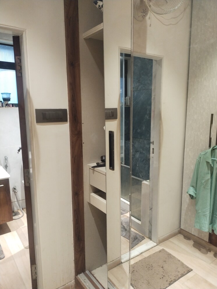 undefined, kurla-kamgar-chs 6 Bedroom 3000 Sq.Ft. Independent House In Kurla Mumbai 9142844