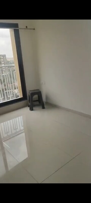 Room in 2 BHK Apartment at Sayba Orchid, Kurla East – for Rent