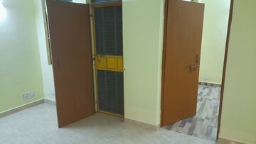  2 BHK Apartment at Shree Ram Apartments, Sector 118 – for Sale