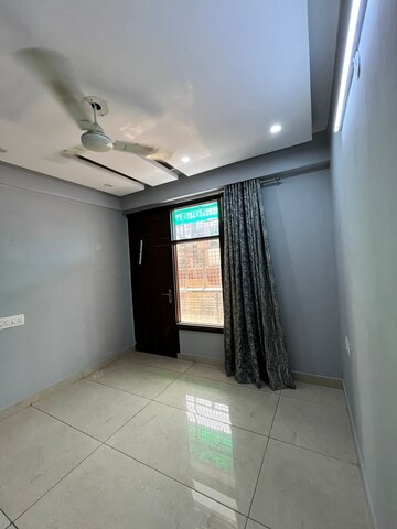Room in 3 BHK Builder Floor at Kishangarh – for Sale