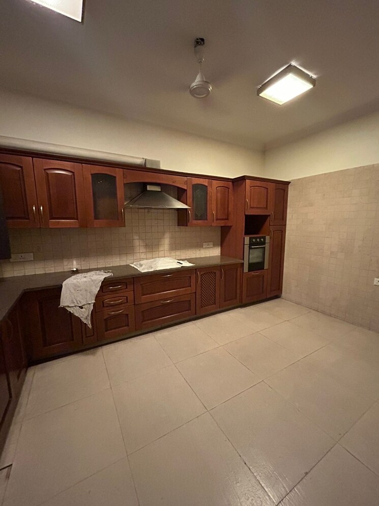 Kitchen, south extension ii 4 Bedroom 500 Sq.Yd. Builder Floor In South Extension ii Delhi 9143021