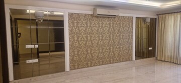 Room in 4 BHK Builder Floor at Greater Kailash ii – for Rent