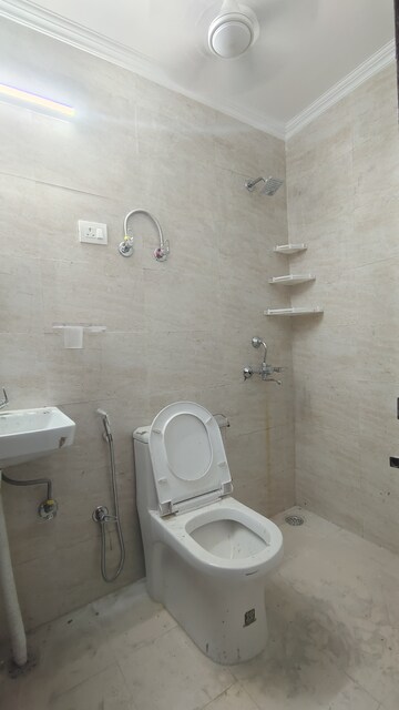 Bathroom in 2 BHK Builder Floor at Palm Residency Chhatarpur, Chattarpur – for Rent