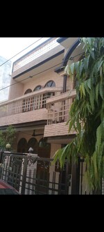 1 BHK 1400 Sq.Ft. Independent House in RWA Apartments Sector 27