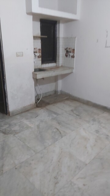 Bathroom in 1 RK Builder Floor at Mayur Vihar – for Rent