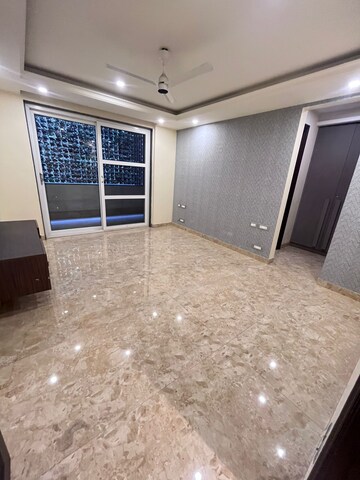 Room in 3 BHK Builder Floor at Sector 46 – for Rent