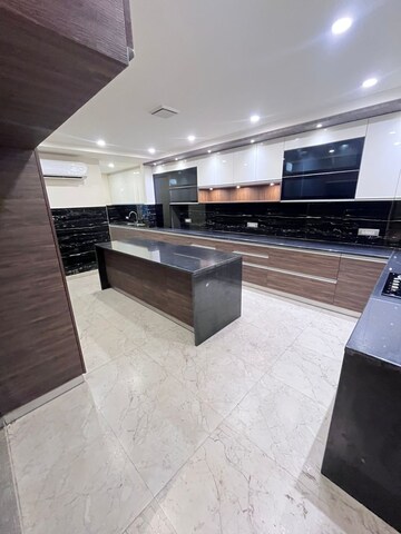 Kitchen in 3 BHK Builder Floor at Sector 46 – for Rent