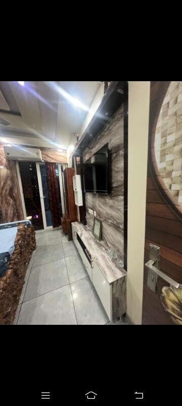 Balcony in 3 BHK Builder Floor at Saya Gold Avenue, Vaibhav Khand – for Rent