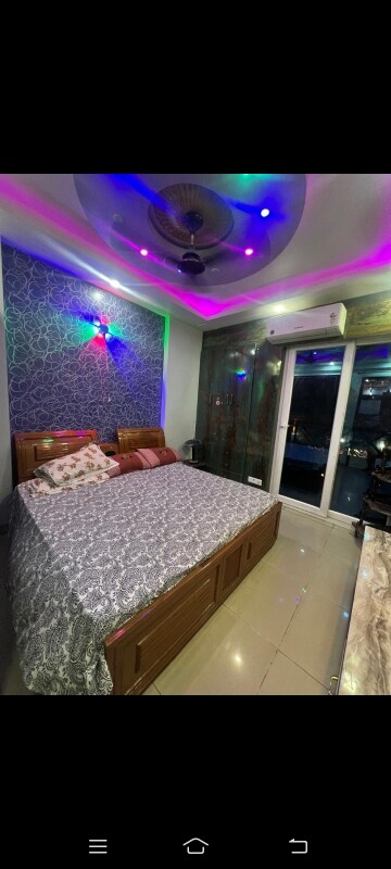 Bedroom in 3 BHK Builder Floor at Saya Gold Avenue, Vaibhav Khand – for Rent