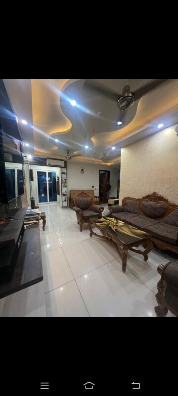 Gym in 3 BHK Builder Floor at Saya Gold Avenue, Vaibhav Khand – for Rent