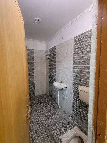 Bathroom in 2 BHK Builder Floor at Indira Nagar – for Rent