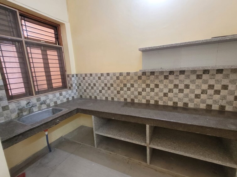 Kitchen, indira nagar 2 Bedroom 1500 Sq.Ft. Builder Floor In Indira Nagar Lucknow 9143158
