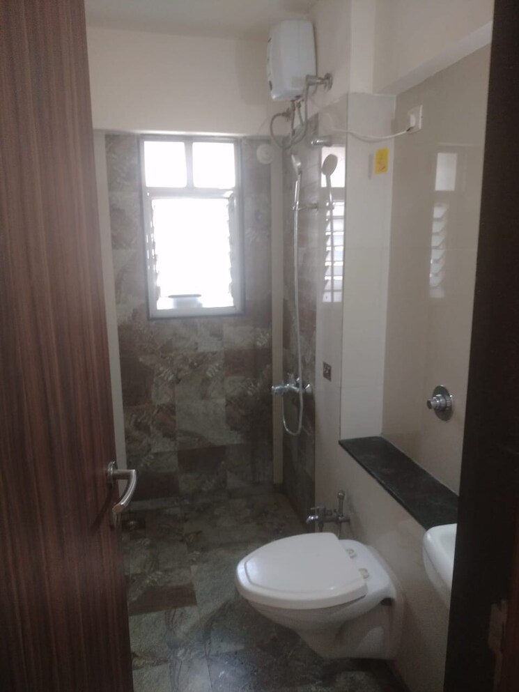 Bathroom, vasudha-sai-eshanya 2 Bedroom 1350 Sq.Ft. Apartment In Balewadi Pune 9143178