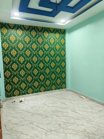 Room in 1 BHK Independent House at Santoshi Nagar – for Sale