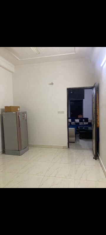 Room in 1 BHK Builder Floor at Maya Homes, Indrapuram – for Rent
