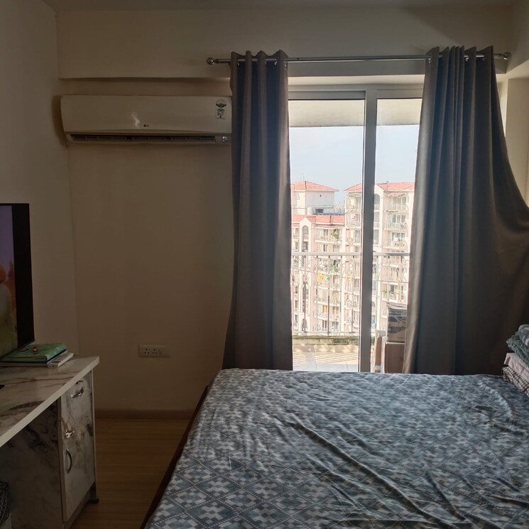 Bedroom, dlf-regal-gardens 3 Bedroom 1818 Sq.Ft. Apartment In Sector 90 Gurgaon 9143217