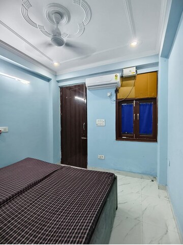 Bedroom in 1 BHK Builder Floor at Saket – for Rent