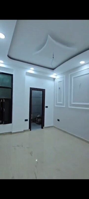 Building Lobby in 2 BHK Builder Floor at Kanha Apartments Indirapuram, Shakti Khand 2 – for Sale