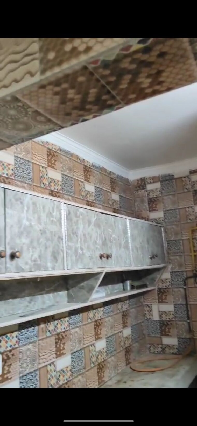 Kitchen, uttam nagar 2 Bedroom 70 Sq.Yd. Builder Floor In Uttam Nagar Delhi 9143236