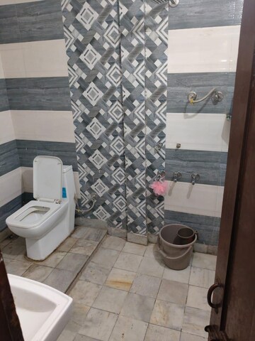 Bathroom in 2 BHK Independent House at Sector 40 – for Rent