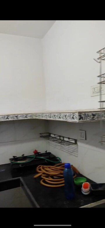 Furnished Amenities in 1 BHK Builder Floor at Uttam Nagar – for Rent