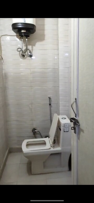 Bathroom in 1 BHK Builder Floor at Uttam Nagar – for Rent