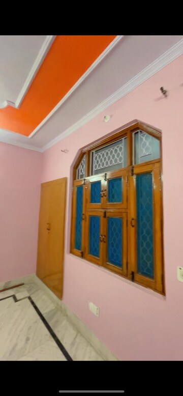 Building Lobby in 2.5 BHK Builder Floor at Uttam Nagar – for Rent