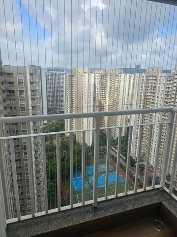 2 BHK Apartment For Rent in Lodha Amara, Kolshet Road