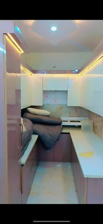 Furnished Amenities in 3 BHK Builder Floor at Uttam Nagar – for Rent