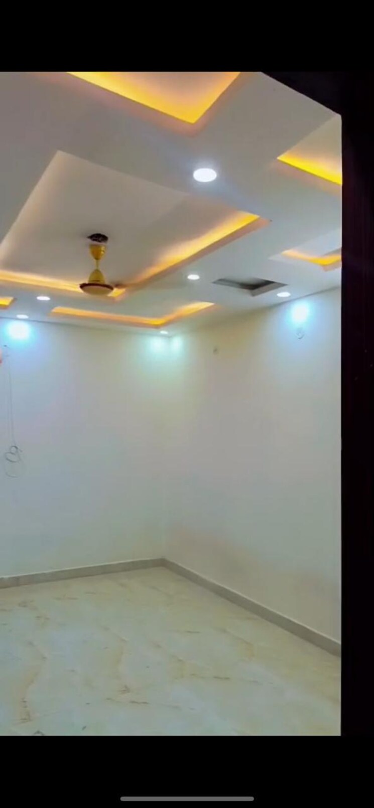 Room, uttam nagar 3 Bedroom 100 Sq.Yd. Builder Floor In Uttam Nagar Delhi 9143249