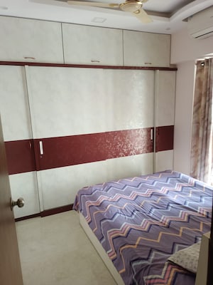 Bedroom in 3 BHK Apartment at Lodha Amara, Kolshet Road – for Sale