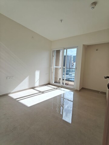 Room in 2 BHK Apartment at Eka Elitas, Kothrud – for Rent