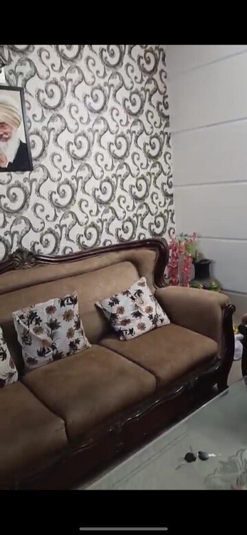 Living Room in 3 BHK Builder Floor at Uttam Nagar – for Rent