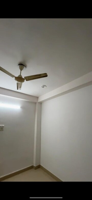 1 BHK Builder Floor For Rent in Uttam Nagar