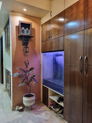 Furnished Amenities in 3 BHK Apartment at Lodha Sterling, Kolshet Road – for Sale