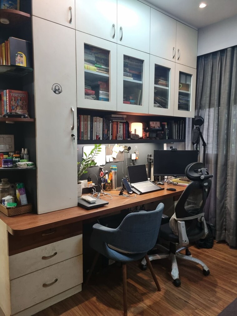 Team Area, lodha-sterling 3 Bedroom 1076 Sq.Ft. Apartment In Kolshet Road Thane 9143258