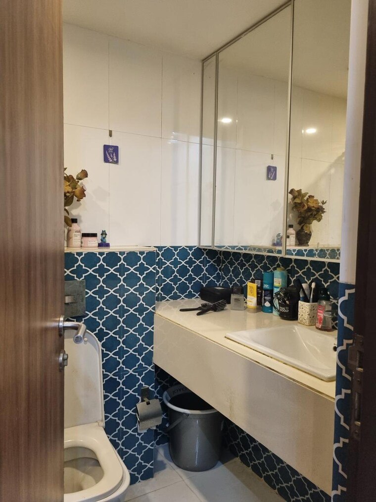 Team Area, lodha-sterling 3 Bedroom 1076 Sq.Ft. Apartment In Kolshet Road Thane 9143258